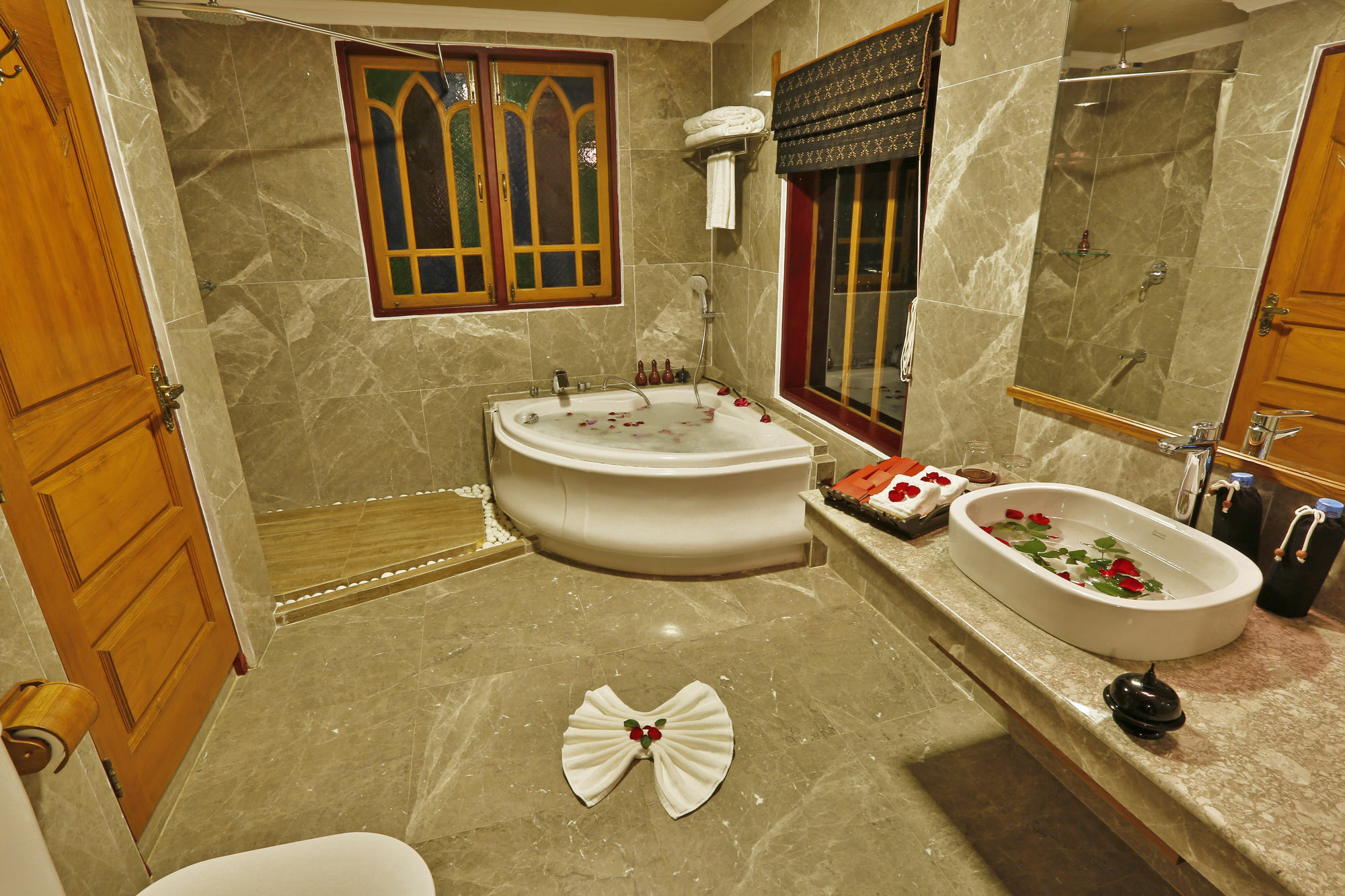 Ananta Inlay Resort Nyaung Shwe Exterior foto